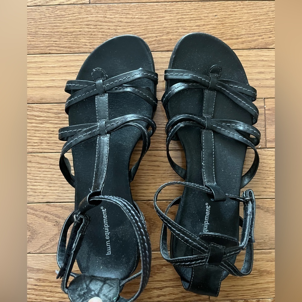 [8] BUM equipment Black Strap Sandal WMN